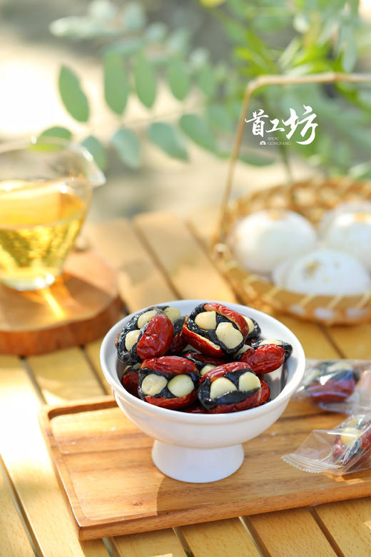  首工坊·幸福抱富枣，新疆特级红枣+血糯米+夏威夷果，三种口感融合的恰到好处，158g/袋（约10-15个） 商品图2