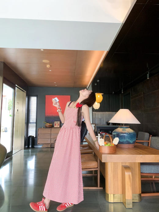 <曾小咸推荐>4.7现货秒杀！法式复古红色格子吊带连衣裙 日常199.99 立减110 秒杀89.99！ 商品图13