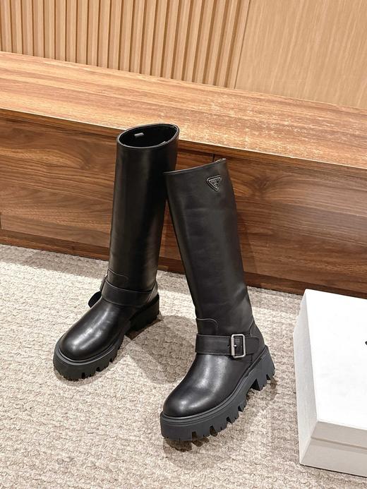 普拉达 经典三角标一脚蹬王炸长靴  皮面 (DBG) 商品图2