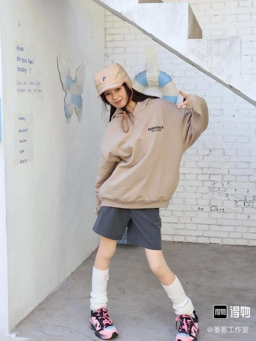 Fear of God Essentials FALL24 HOLIDAY系列 Fleece Hoodie 连帽简约硅胶字母舒适加绒字母卫衣 男女同款（BG） 商品图1