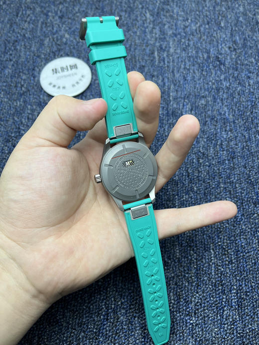 IWC万国 M+飞行员系列IW328210 马克20 马克二十钛壳 IWC-梅赛德斯- AMG马石油F1车队特别款 F1赛车 男士腕表 商品图6