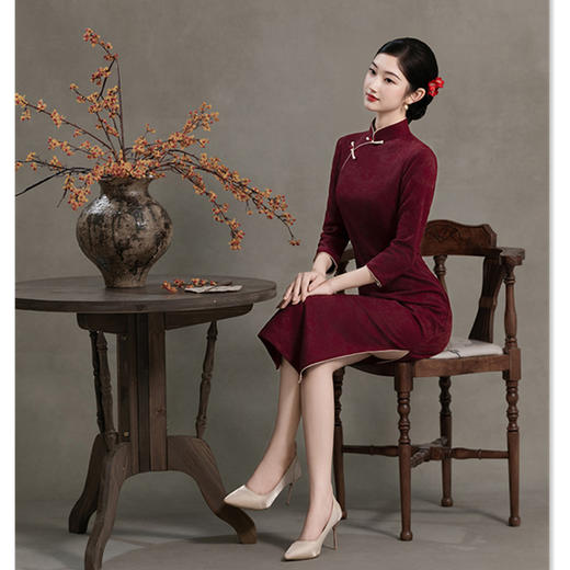 GX喜婆婆妈妈婚宴长款旗袍2025秋冬新款洋气七分袖旗袍连衣裙 商品图2