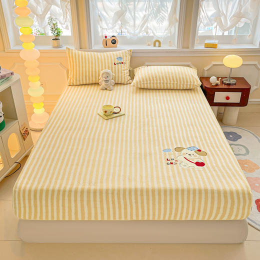 【清仓79元三件套】A类高克重贴布绣牛奶绒床笠+枕套*2【不支持退换货】 商品图1