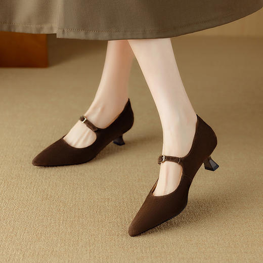 【预售5天】复古尖头浅口单鞋女新款真皮一字扣百搭气质细跟玛丽珍高跟鞋DB&M6187 商品图2