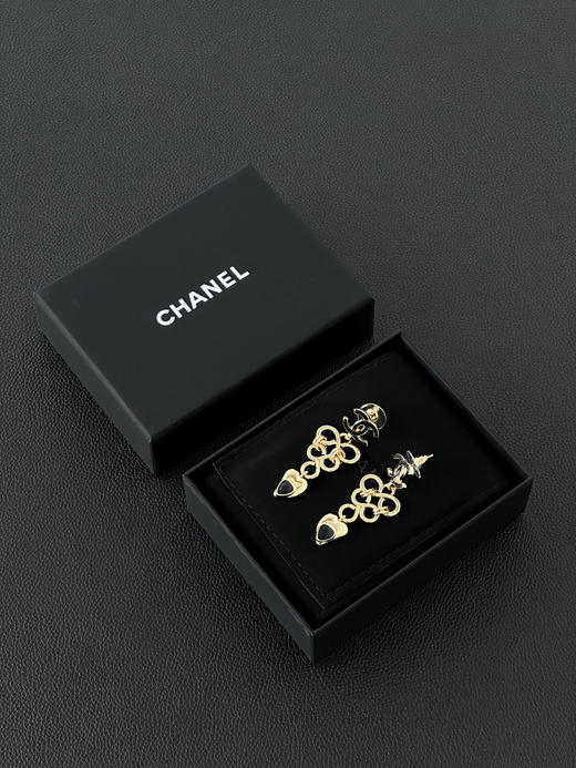 香奈儿 镂空爱心吊坠 金属耳环女金色-（XK） 商品图7