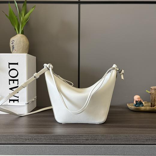 罗意威 经典牛皮革Hammock hobo手袋 将经典手袋能轻松改变形状的设计进行解构（ZB*PLD） 商品图0