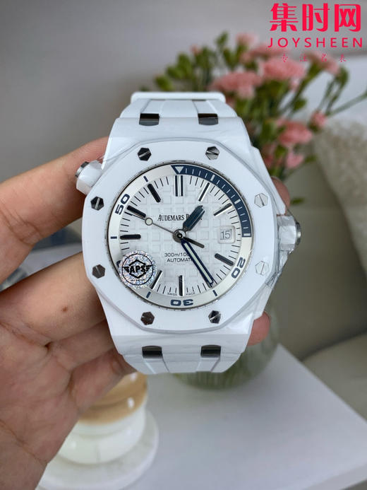 爱彼 APS新品皇家橡树15707CE系列 APS15707陶瓷壳 男士腕表 搭载3120一体机 强势来袭 商品图0