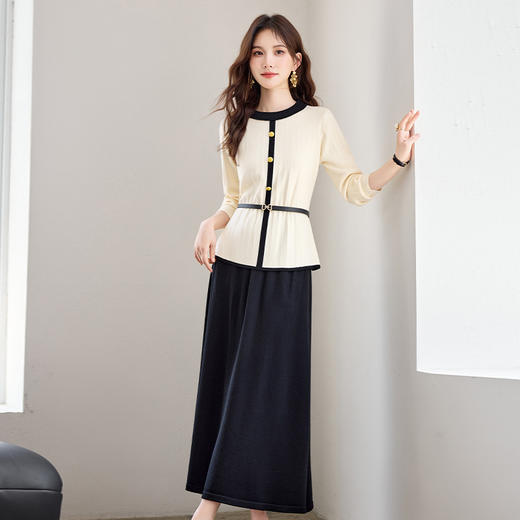 HR YBER605休闲简约百搭立体条纹撞色款圆领洋气两件套裙 商品图3