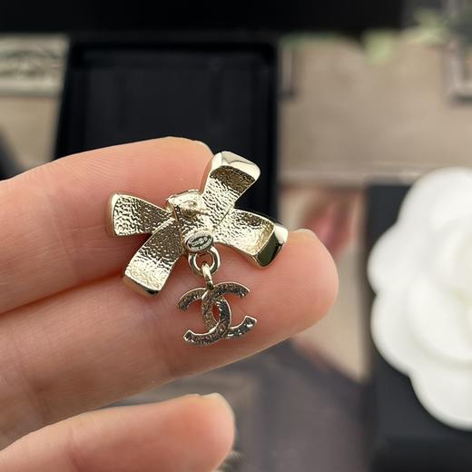 香奈儿 蝴蝶结吊c耳钉（XJ） 商品图5