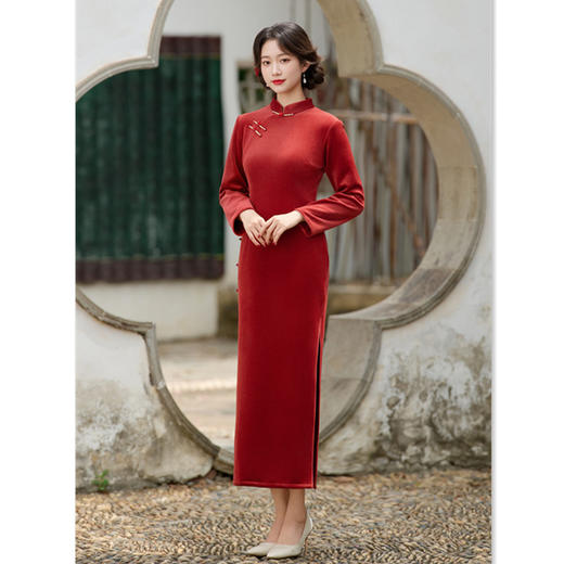 GX红色丝绒长款加绒旗袍2025秋新款婚宴回娘家感长袖旗袍 商品图2