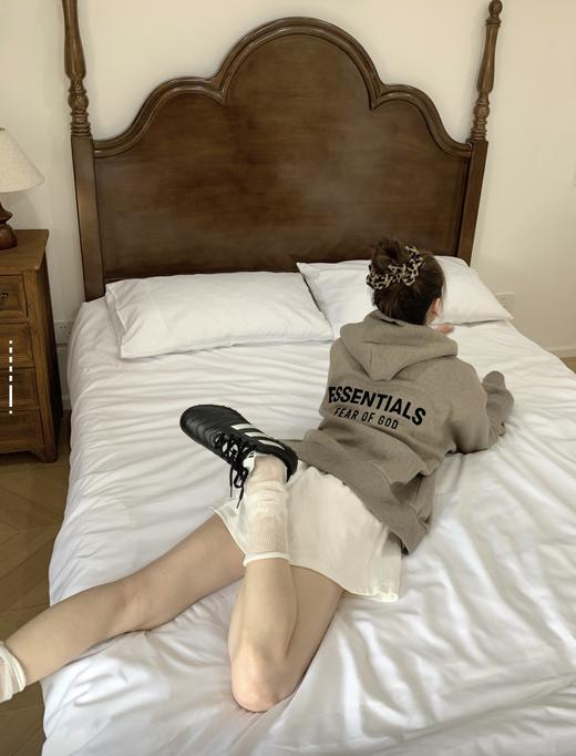 Fear of God Essentials ALWAYS ON系列 SS25 ALWAYS ON系列 Classic Short Sleeve Tee 圆领套头舒适宽松拉链外套帽衫卫衣（BG） 商品图7