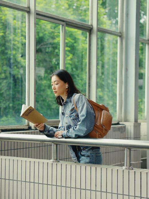 缪i缪 25Fw早秋新款 复古拼皮领牛仔夹克外套➕牛仔裤套装（DQJ*MM） 商品图1