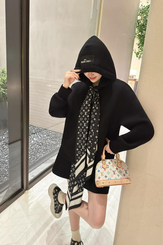 驴家 25Fw早秋新款 MONOGRAM丝巾拉链款连帽外套（DQJ*MM） 商品图4