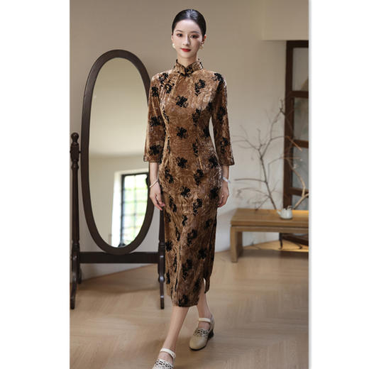 GX复古国风年轻款丝绒七分袖旗袍2025秋季新款改良中式感旗袍裙 商品图3