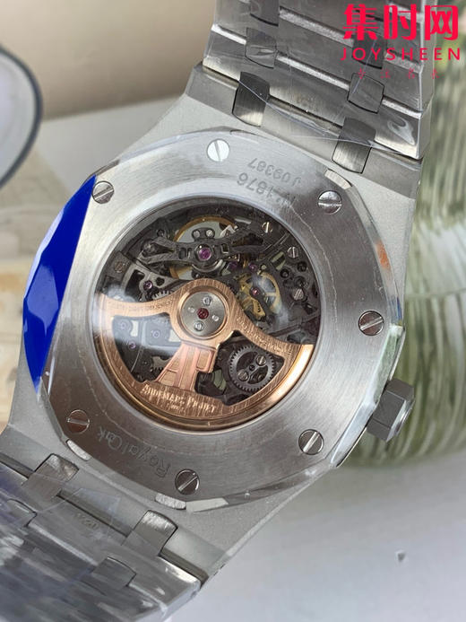 APS爱彼皇家橡树15407ST系列 镂空男士腕表
机芯：搭载改Cal.3132一体 商品图5