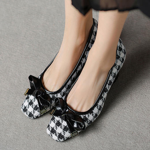 【预售5天】复古棕色千鸟格坡跟单鞋女秋季新款方头浅口显瘦蝴蝶结高跟鞋PPY&25-239 商品图1