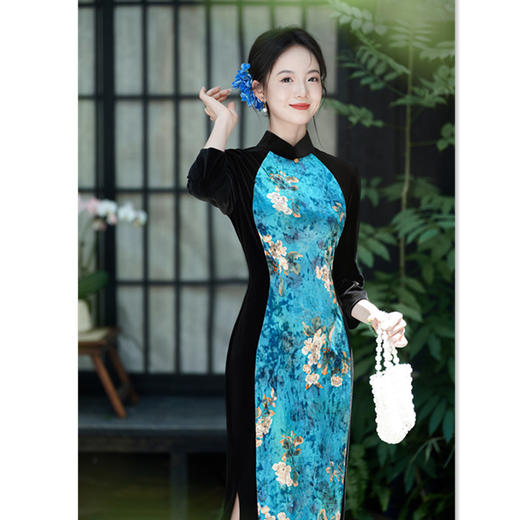 GX时尚拼接丝绒七分袖长款旗袍2025秋季新款复古国风年轻款日常旗袍 商品图2