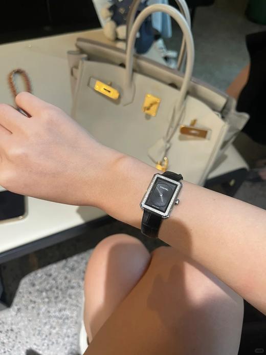 TB01-WG091 CHANEL香奈儿BOY · FRIEND系列 腕表 天然南非足反钻石  鳄鱼皮表带（WG*MM） 商品图2