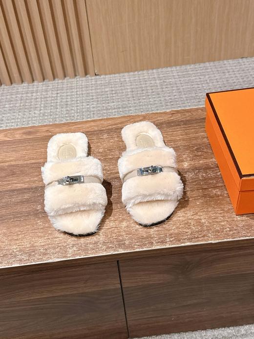 爱马仕Kelly扣新款羊毛拖鞋(DBG) 商品图4