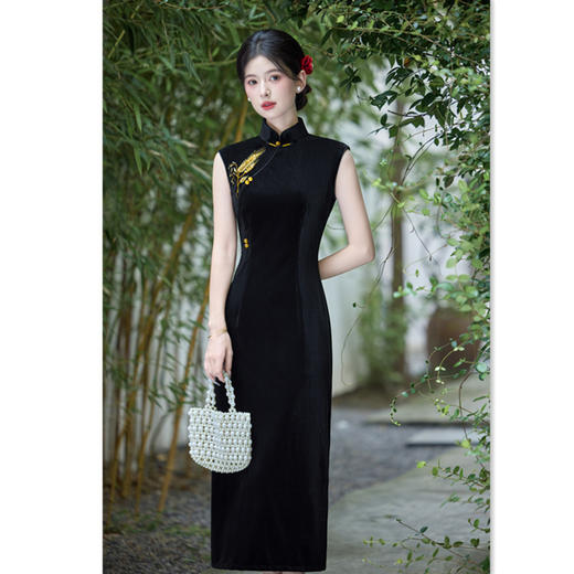 GX丝绒绣花长款无袖新中式旗袍2025初秋新款时尚改良感日常旗袍 商品图0