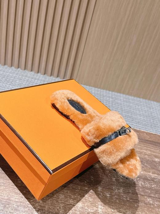 爱马仕Kelly扣新款羊毛拖鞋(DBG) 商品图3