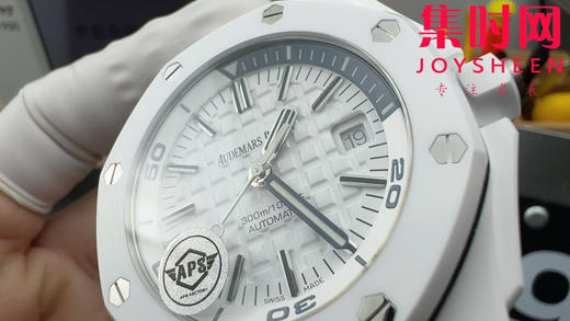 爱彼 APS新品皇家橡树15707CE系列 APS15707陶瓷壳 男士腕表 搭载3120一体机 强势来袭 商品图3