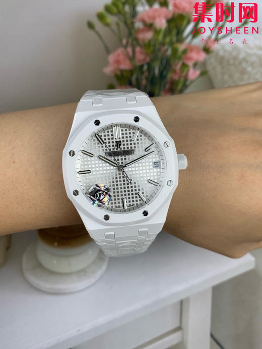 爱彼 APS皇家橡树15500系列 皇家橡树全陶瓷 15500陶瓷壳 男士腕表 新到货，凭借陶瓷材质与Cal.4302一体机 商品图8