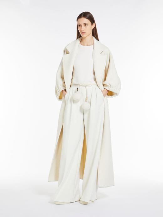MaxMara  泡泡袖简约翻领纯色大衣（HY） 商品图1