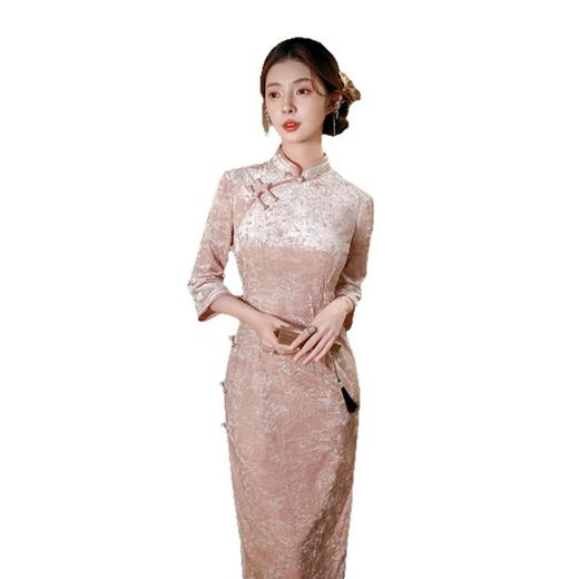 GX钻石绒长款七分袖压花旗袍2025秋新款复古国风素雅中式感旗袍 商品图4