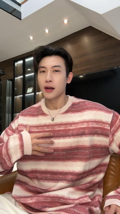 67993SDSA男士秋冬新款痞帅男装极简风撞色条纹圆领针织卫衣慵懒风百搭 商品图0