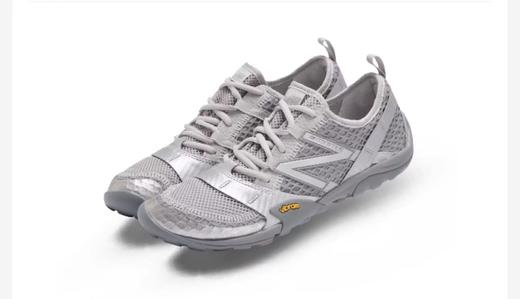 【云粉节】 【新品】7楼 NewBalance女款户外机能复古运动鞋 吊牌价：899元 商品图0