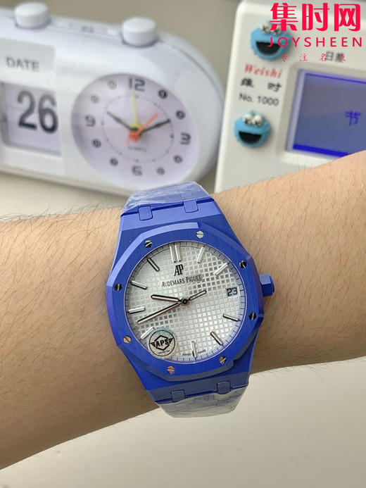 爱彼 APS皇家橡树15500系列 皇家橡树全陶瓷 15500陶瓷壳 蓝陶瓷 男士腕表 新到货，凭借陶瓷材质与Cal.4302一体机 商品图5
