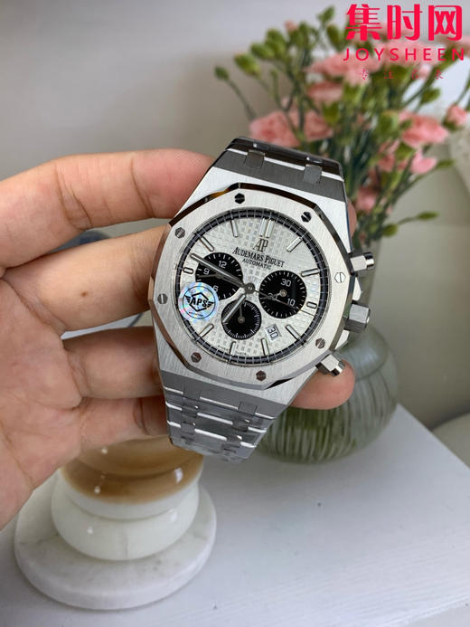 APS新品爱彼皇家橡树系列26331 熊猫盘 男士腕表 自动上链计时码表，以标志性八角形表圈与“Tapisserie”格纹表盘诠释经典设计，搭载丹东一体定制机芯 商品图2