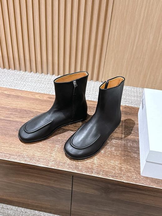 the row绒面皮面短靴女款（DBG） 商品图2