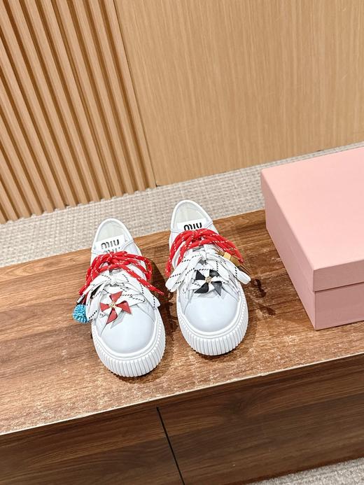 缪缪 秋冬新款 厚底  休闲小白鞋 羊毛饼干鞋(DBG) 商品图5