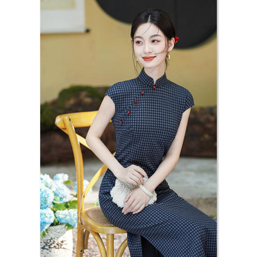 GX改良新中式格子格子坎肩袖长款旗袍2025初秋新款年轻日常可穿旗袍 商品图1