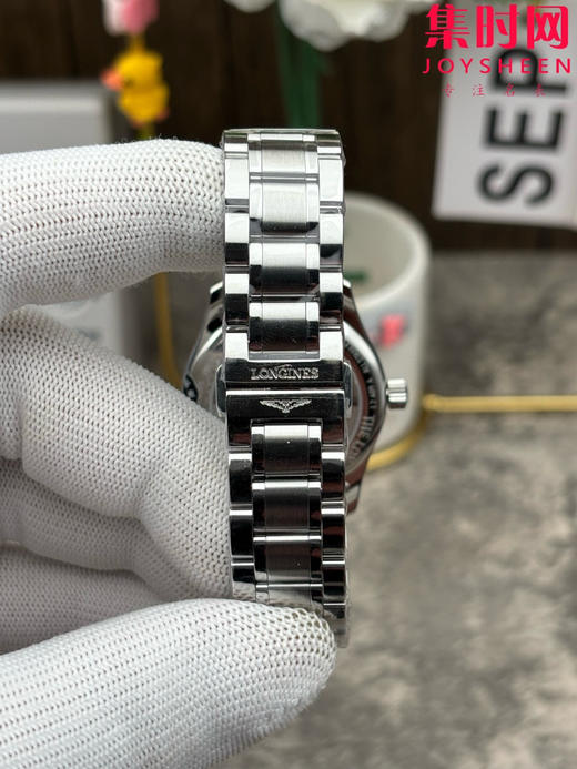 AF浪琴名匠月相系列 四针月相 名匠月相34mm 名匠月相女款 贝母钻面 自动机械 女士腕表 优雅新选择！ 商品图6