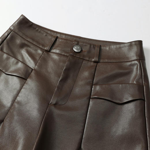 QYM 7070-Y时尚PU皮裤气质阔腿裤宽松休闲直筒裤 商品图3