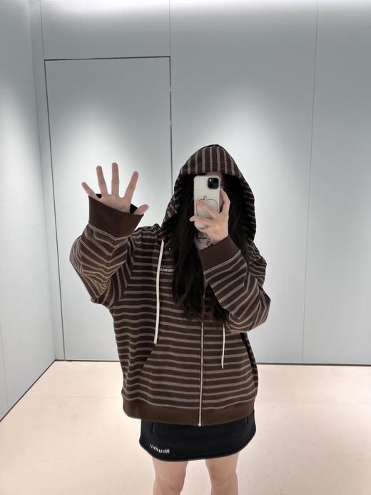 缪缪  25fw早秋新款 咖色条纹棉质拉链连帽卫衣外套（DQJ*MM） 商品图9