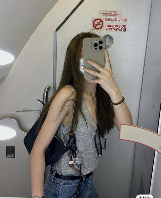 罗意威 经典牛皮革Hammock hobo手袋 将经典手袋能轻松改变形状的设计进行解构（ZB*PLD） 商品图6