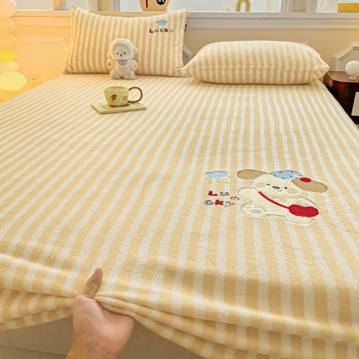 【清仓79元三件套】A类高克重贴布绣牛奶绒床笠+枕套*2【不支持退换货】 商品图3