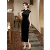 GX黑色丝绒压花长款坎肩袖旗袍2025初秋新款时尚改良修身年轻款旗袍 商品缩略图2