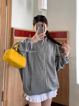 缪缪 25早秋新款拉链卫衣 订织订染秘鲁ROW御用面料 （TM）