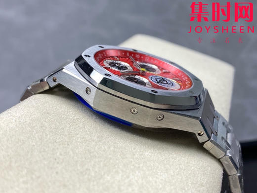 爱彼APS皇家橡树26574系列 APS26574 v2版 多功能男士腕表 在“Grande Tapisserie”大格纹装饰表盘上，日期、星期、月份、月相 商品图4