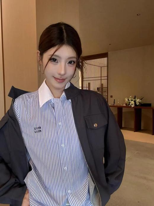 谬谬  25ss早秋新款系列  条纹长袖衬衫（SS） 商品图3