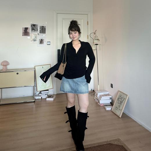 25AW上新 软软同款【空气衫】简约百搭修身收腰腰部捏褶大翻领T恤 商品图0