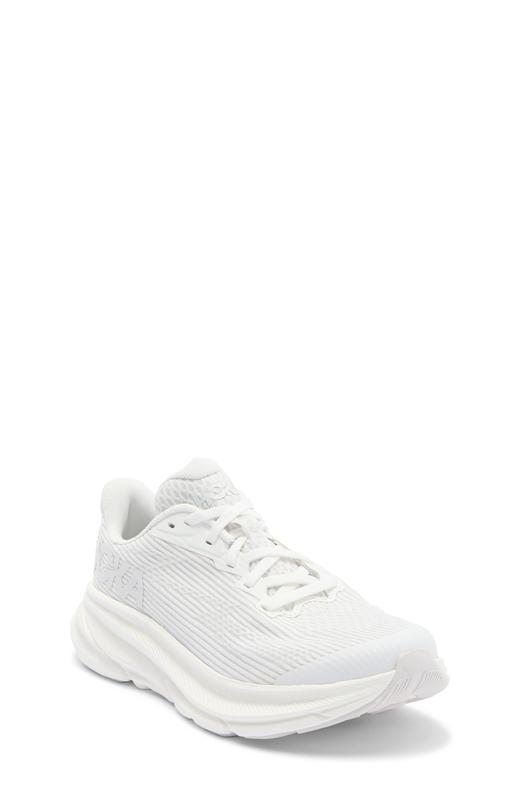 好穿的球鞋了！HOKA 大童款运动鞋 小脚妹子也可穿 国内1800+现在只要￥860直邮到手 商品图2