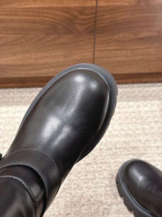 普拉达 经典三角标一脚蹬王炸长靴  皮面 (DBG) 商品图5