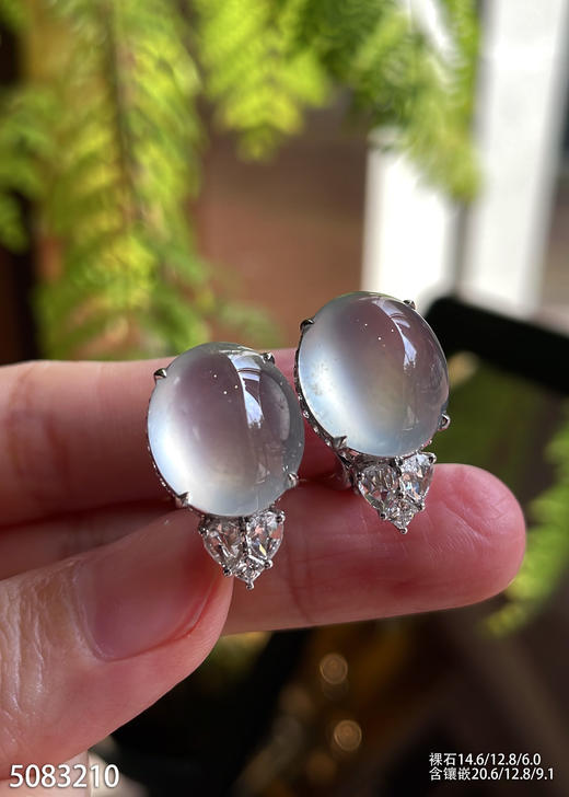 5083210，蛋面耳钉。具体价格微信咨询 商品图0