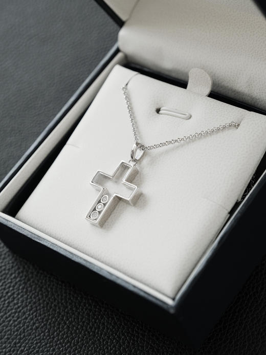 萧邦 百搭快乐十字 钻石 项链 女款 （XK） 商品图4